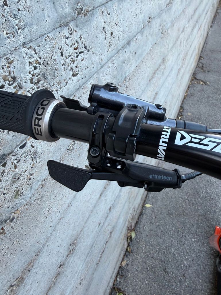 Gebrauchtes Pivot Mach 6 Shimano Deore XT 2023 Mountainbike, Schwarz — Bild 21 von 31