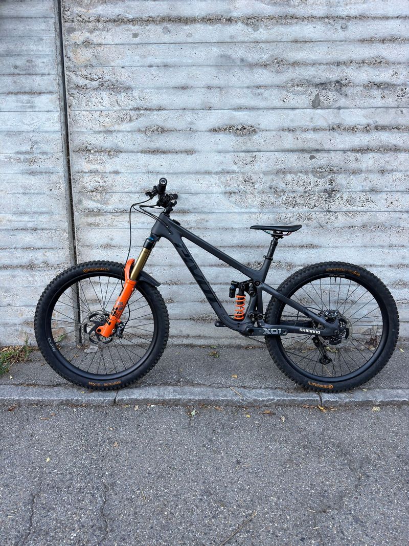 Použité Pivot Mach 6 Shimano Deore XT 2023 Mountainbike — obrázek 2 z 31