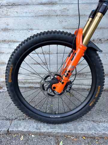 Použité Pivot Mach 6 Shimano Deore XT 2023 Mountainbike — obrázek 13 z 31