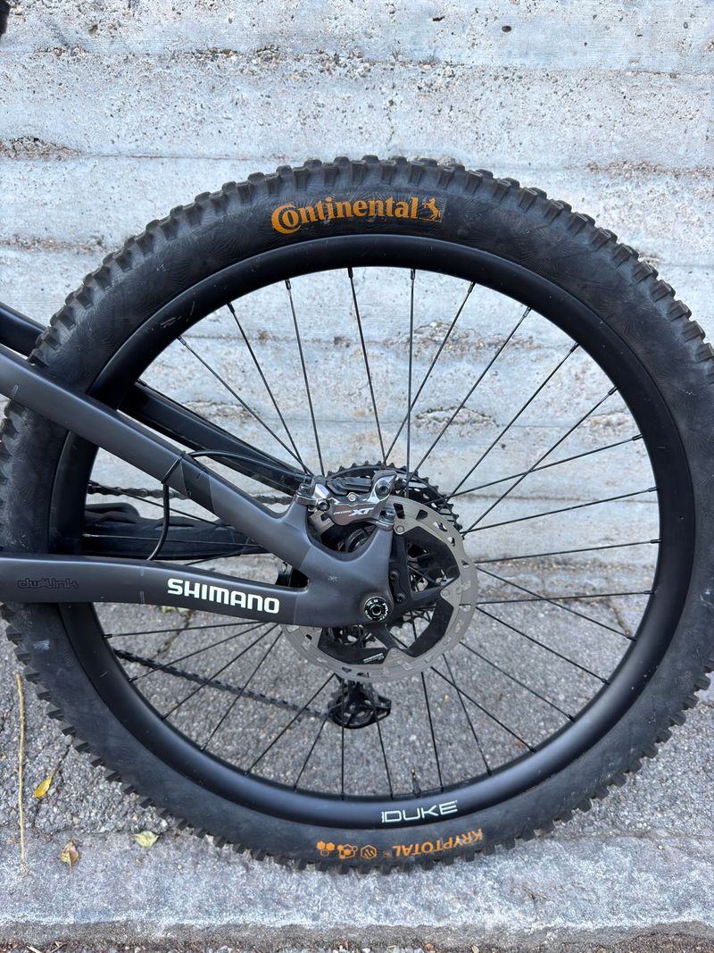 Použité Pivot Mach 6 Shimano Deore XT 2023 Mountainbike — obrázek 14 z 31