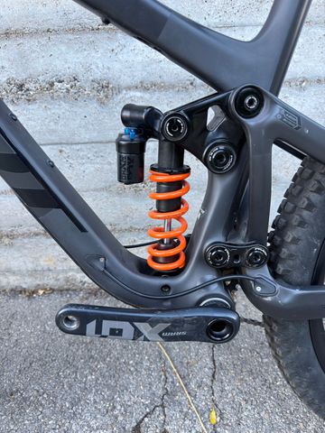 Použité Pivot Mach 6 Shimano Deore XT 2023 Mountainbike — obrázek 9 z 31