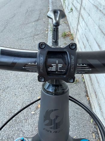 Gebrauchtes Pivot Mach 6 Shimano Deore XT 2023 Mountainbike, Schwarz — Bild 25 von 31