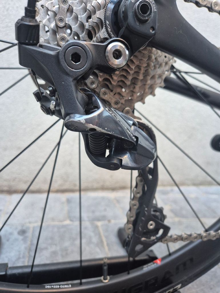Used Cannondale Supersix Shimano Ultegra 2022 Road & Gravel, Black — image 7 of 9