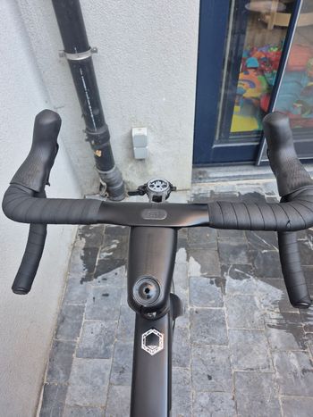 Used Cannondale Supersix Shimano Ultegra 2022 Road & Gravel, Black — image 4 of 9