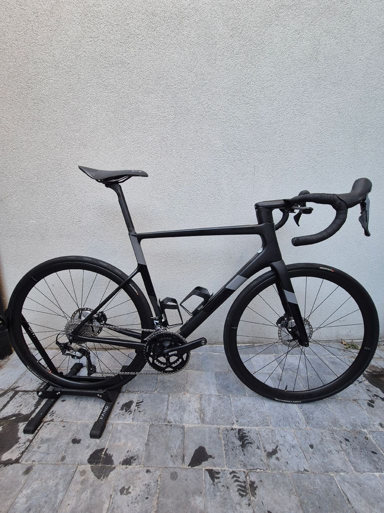 Used Cannondale Supersix Shimano Ultegra 2022 Road & Gravel, Black — image 2 of 9