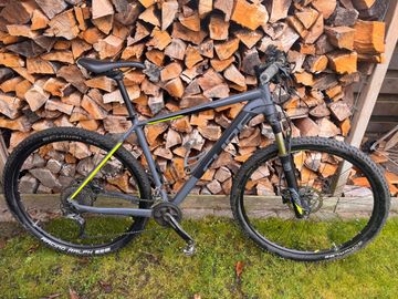 Used CUBE ACID 29 2018 2018 Mountainbike, Black, 29 — image 1 of 8