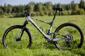 Brugt Scott Spark RC World Cup 2025 2025 Mountainbike — billede 1 af 18