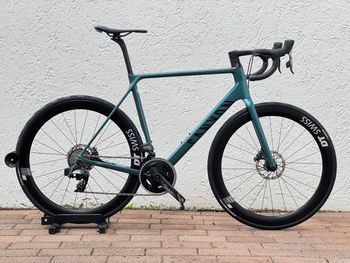 Tweedehands Canyon Ultimate CF SLX 8 Disc eTap 2022 2022 Road & Gravel