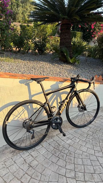 BMC Teammachine SLR THREE 2021 2021 Road & Gravel usato, Nero — immagine 1 di 7