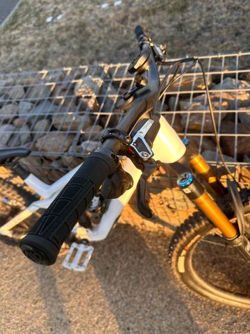 Used CUBE Stereo SRAM X01 Eagle AXS 2025 Mountainbike, White — image 4 of 11