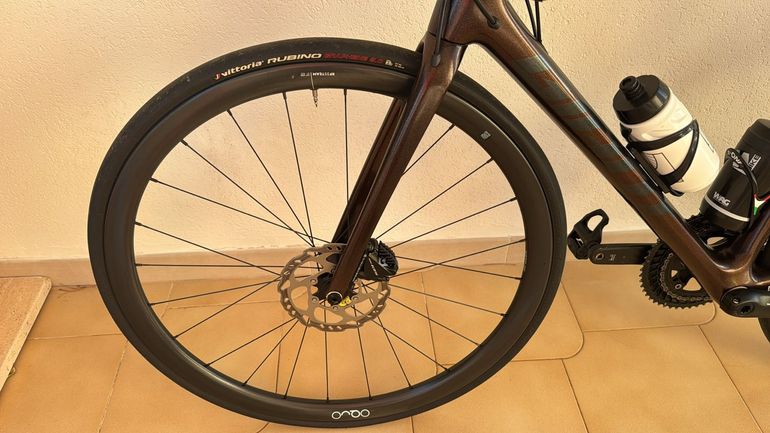 Używany Tcr advance disk 2 pro Custom Shimano 105 2022 Road & Gravel — zdjęcie 9 z 11