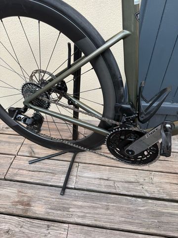 Used Specialized Tarmac Frameset 2025 2025 Road & Gravel, Green — image 5 of 7