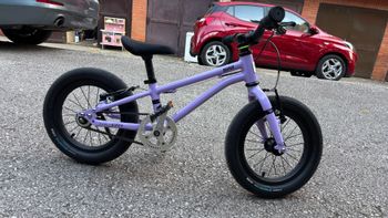 Used Early Rider Belter 14 2025 2025 Youth, Purple — image 2 of 5