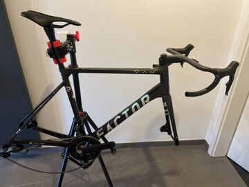 Factor O2 VAM Shimano Ultegra Di2 8170 2023 Frameset 2023 Road & Gravel d'occasion
