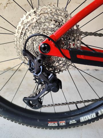 Used Trek Procaliber 6 2025 2025 Mountainbike, Red, 29 — image 2 of 14