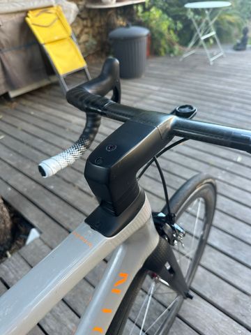 Used Heroin Custom SRAM Red eTap 2018 Road & Gravel, Light Gray — image 2 of 18