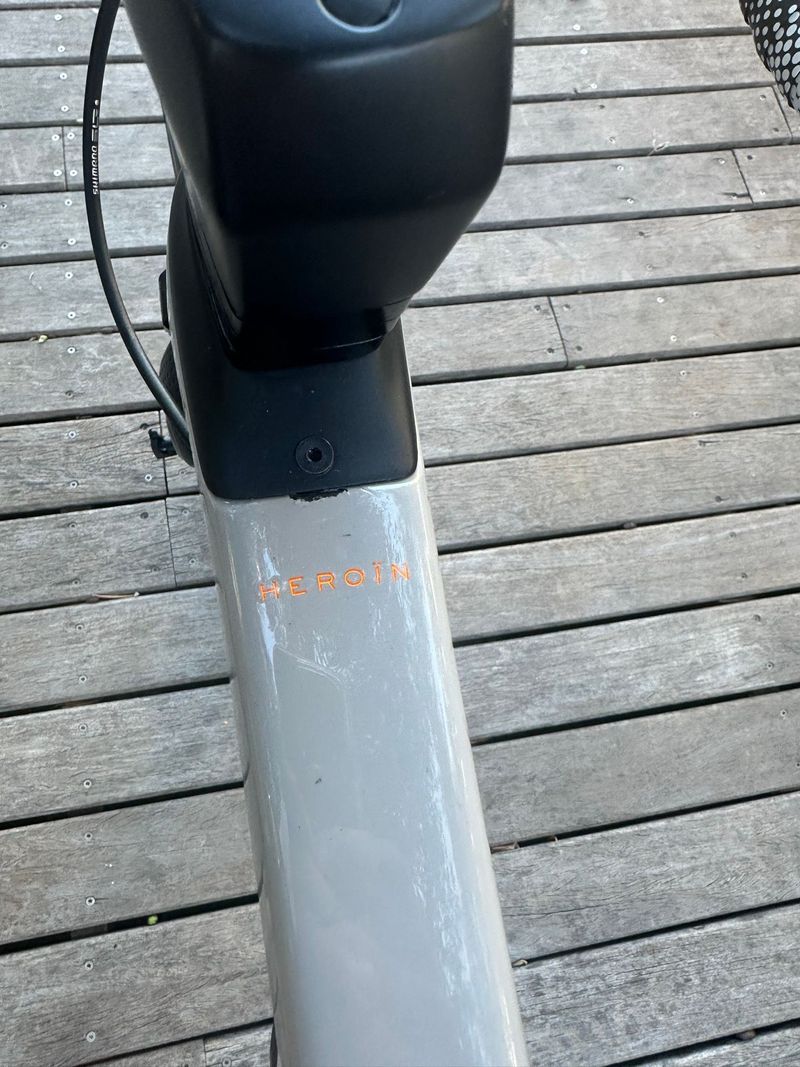 Used Heroin Custom SRAM Red eTap 2018 Road & Gravel, Light Gray — image 14 of 18