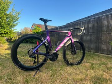 Tweedehands Canyon Aeroad CFR Di2 2023 2023 Road & Gravel — afbeelding 2 van 5