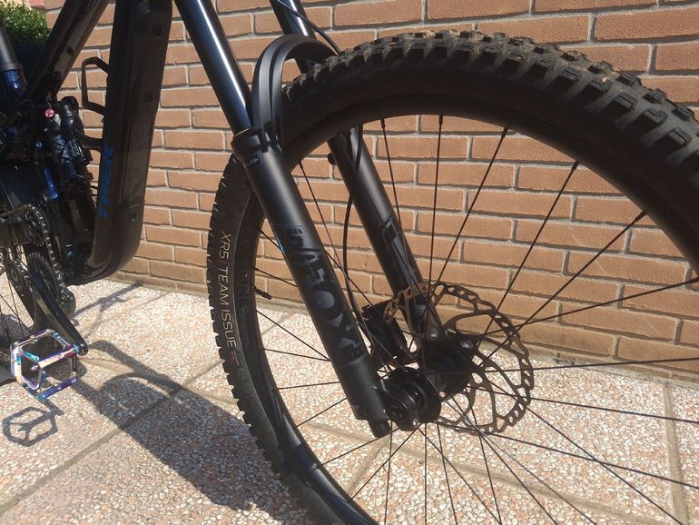Brugt Trek Slash 8 Gen 6 2024 2024 Mountainbike — billede 7 af 21