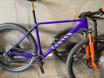 Used Canyon Exceed CF SLX CLLCTV 2024 Frameset 2024 Mountainbike, Purple, 29 — image 3 of 3
