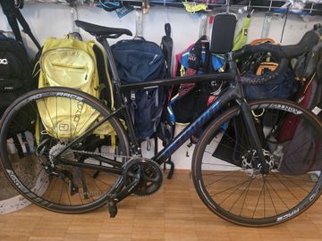 Specialized Tarmac Disc Sport 2020 2020 Road & Gravel usato