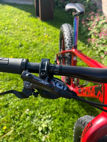 Used Alpha Bikes Custom SRAM XX1 Eagle 2022 Mountainbike, Red — image 5 of 11