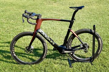 Gebrauchtes Pinarello DOGMA F SRAM RED ETAP AXS 2025 2025 Road & Gravel
