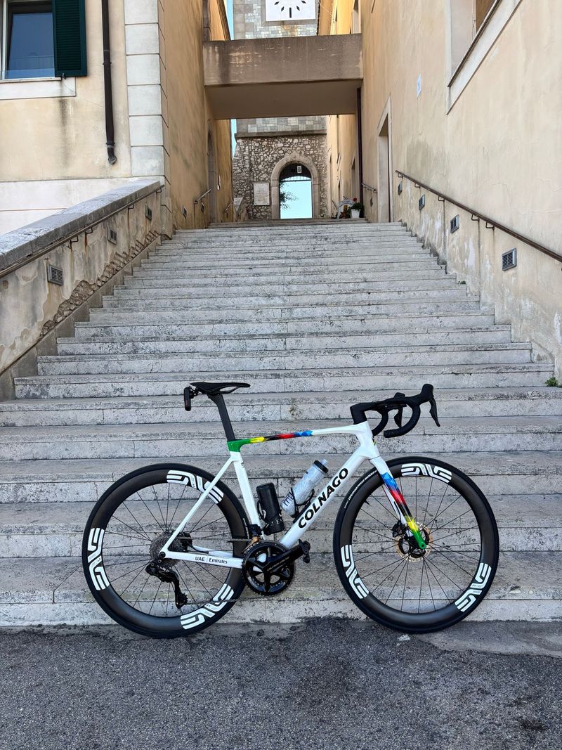 Colnago V5Rs Shimano Dura Ace Di2 2026 Frameset 2026 Road & Gravel usato