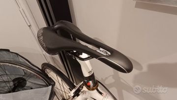 Used Pinarello Fp2 2014 Road & Gravel, White — image 2 of 4
