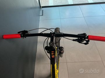Wilier 101x Shimano Deore XT 2018 Mountainbike usato, Rosso — immagine 4 di 10