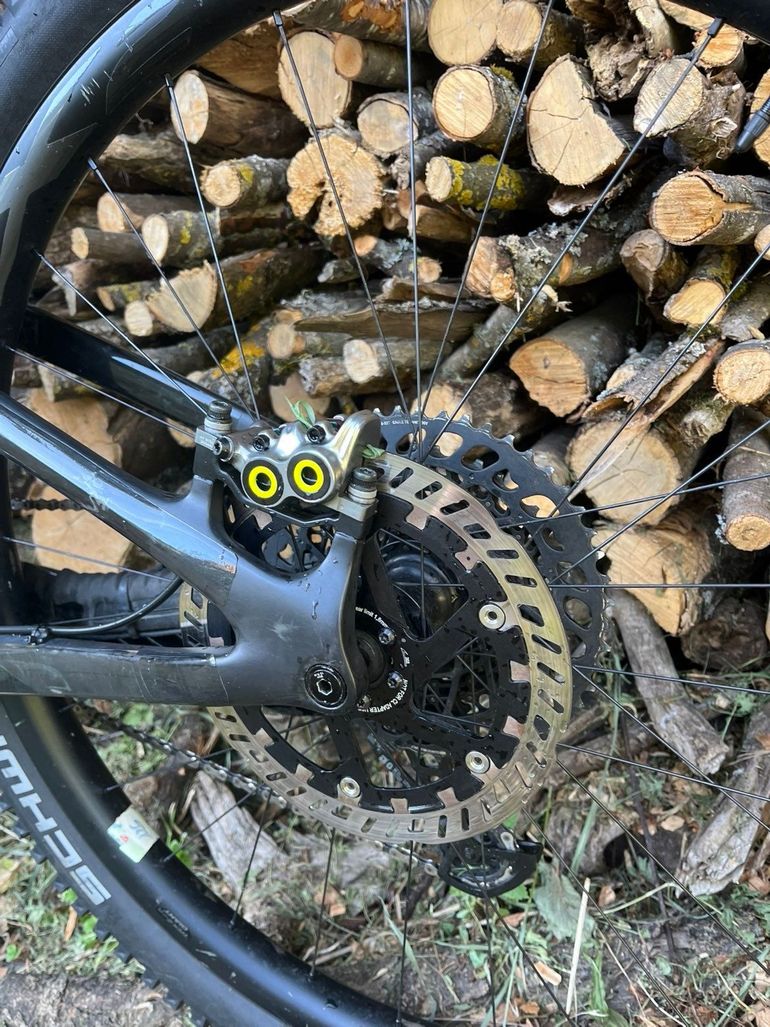 Brugt Giant Reign Advanced Pro 1 2023 2023 Mountainbike — billede 4 af 8