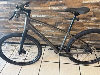 Trek Custom Shimano Altus 2026 Urban d'occasion — image 10 sur 12