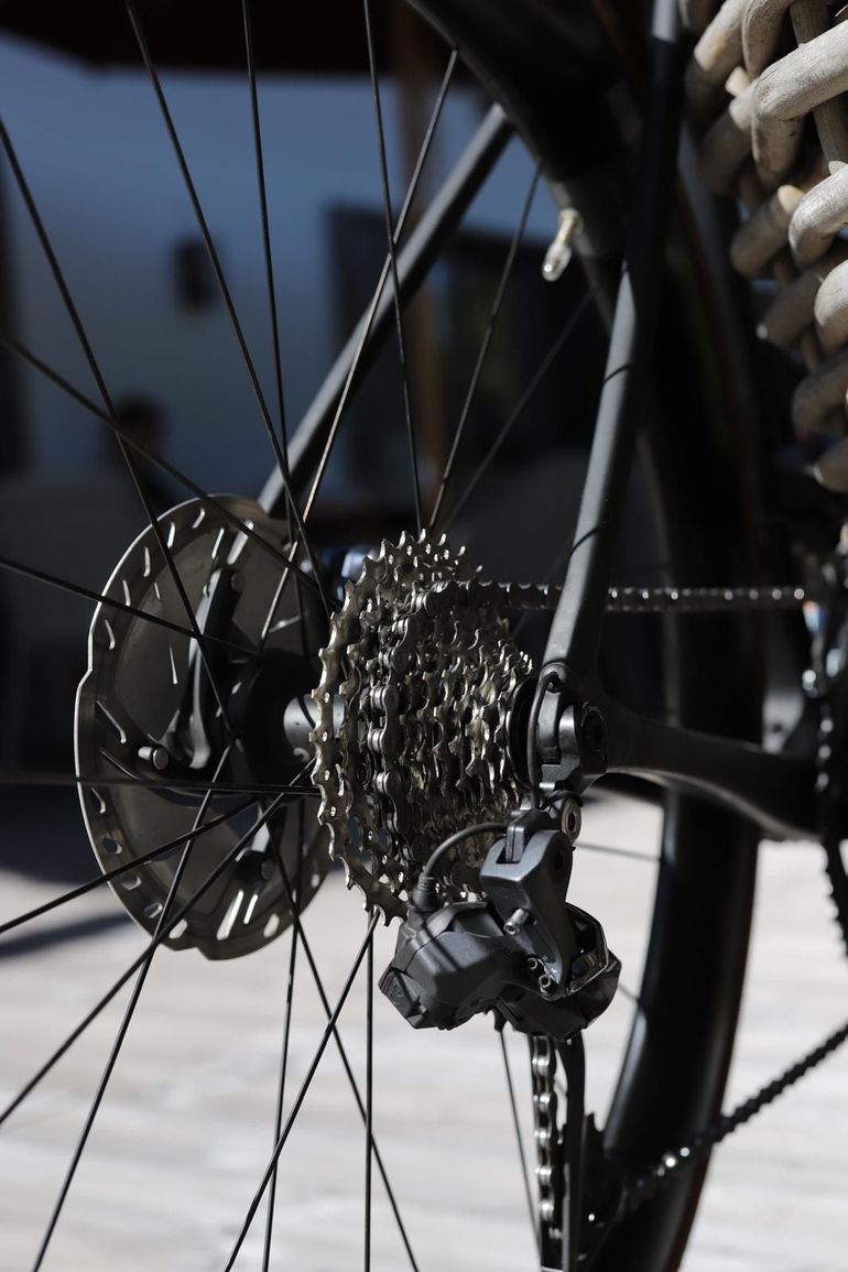 Used Cannondale Supersix Shimano Ultegra Di2 2022 Road & Gravel, Black — image 11 of 18