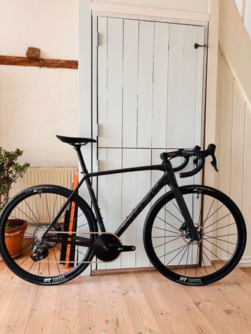 Trek Emonda SRAM Rival 2023 Road & Gravel usato