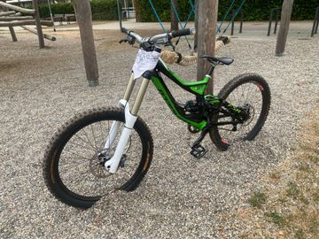 Specialized Demo SRAM GX 2012 Mountainbike de segunda mano, Negro — imagen 2 de 5