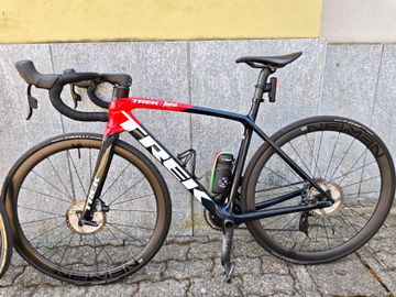 Trek Émonda SL 7 AXS 2023 2023 Road & Gravel usato