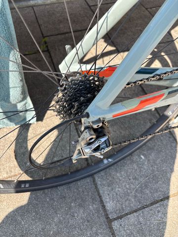 Used Trek Speed Concept 7.5 2017 2017 Road & Gravel, White — image 5 of 14