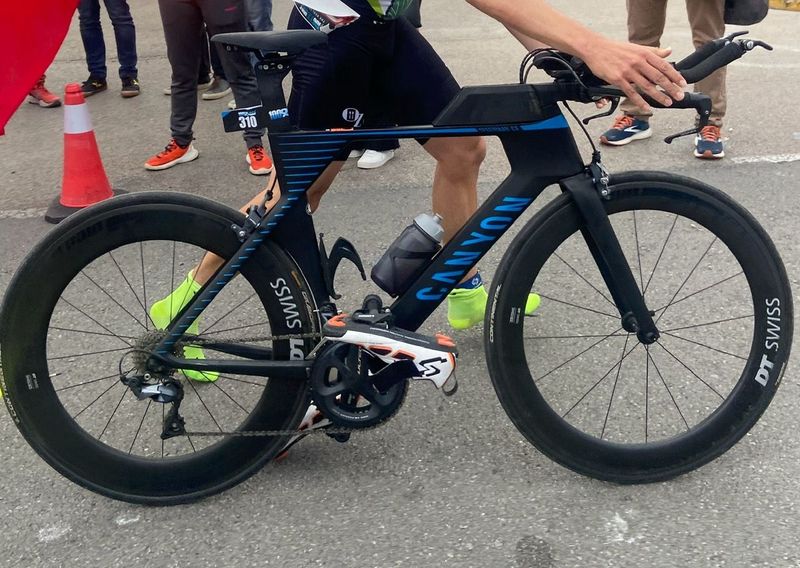 Canyon Speedmax CF 8.0 SL 2021 2021 Road & Gravel d'occasion — image 1 sur 8