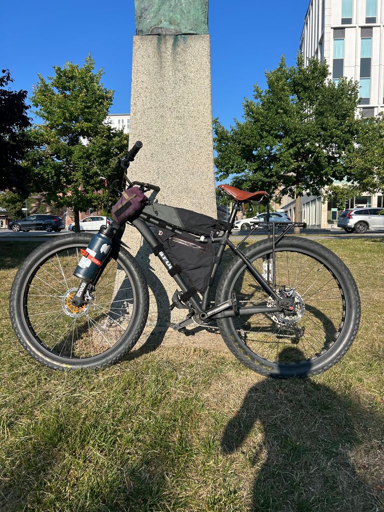Used Carver Gnarvester 2013 Mountainbike, Black — image 12 of 13
