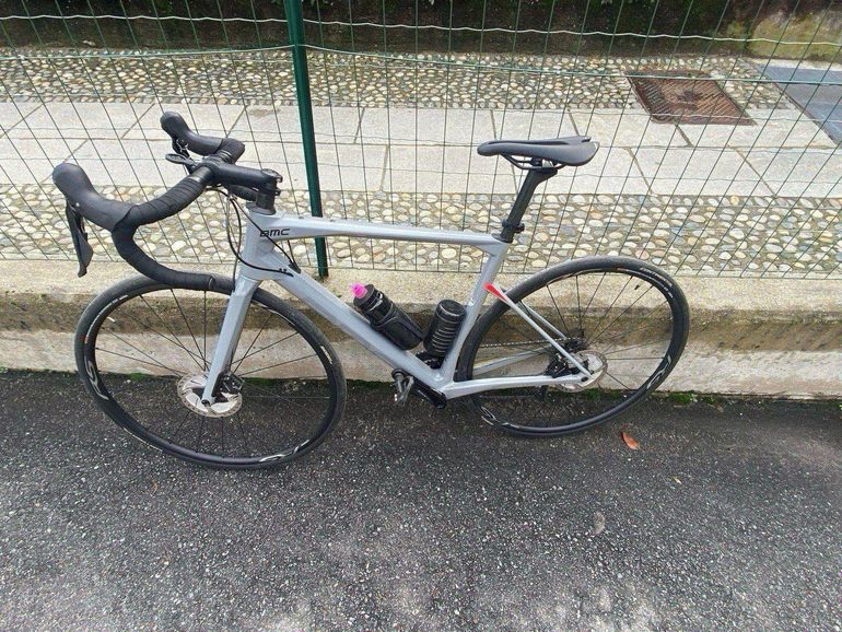 Used BMC Roadmachine 02 THREE 2020 2020 Road & Gravel, Light Gray — image 28 of 34