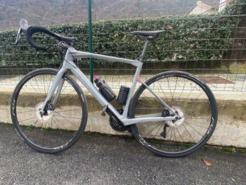 Used BMC Roadmachine 02 THREE 2020 2020 Road & Gravel, Light Gray — image 29 of 34