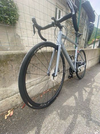 Used BMC Roadmachine 02 THREE 2020 2020 Road & Gravel, Light Gray — image 13 of 34