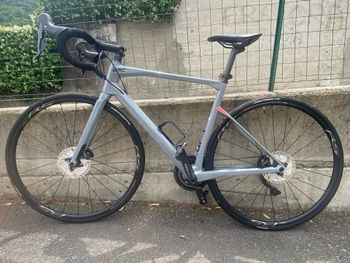 Used BMC Roadmachine 02 THREE 2020 2020 Road & Gravel, Light Gray — image 24 of 34