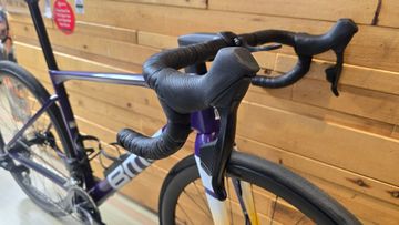 BMC Kaius 01 THREE 2024 2024 Road & Gravel de segunda mano, Azul — imagen 2 de 8