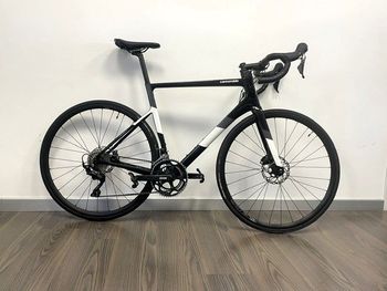 Cannondale Supersix Evo Carbon Disc 105 2021 2021 Road & Gravel d'occasion