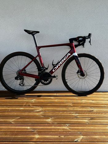 Použité Orbea ORCA M21eLTD 2021 2021 Road & Gravel