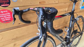 Used Pinarello Paris Campagnolo Chorus 2010 Road & Gravel, Black — image 8 of 10