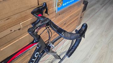 Used Pinarello Paris Campagnolo Chorus 2010 Road & Gravel, Black — image 3 of 10