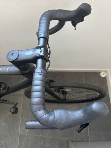 Brugt CUBE ATTAIN C:62, RACE 2026 2026 Road & Gravel — billede 6 af 11