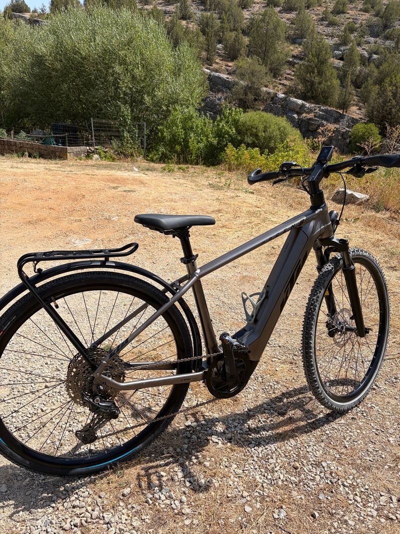 KTM Macina 2024 Urban & Touring de segunda mano